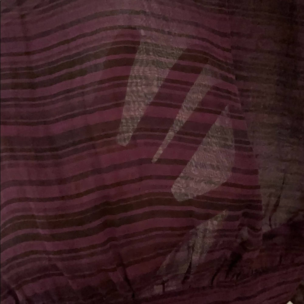 blouse - Picture 3 of 5